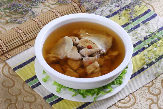 天麻炖鸽子
