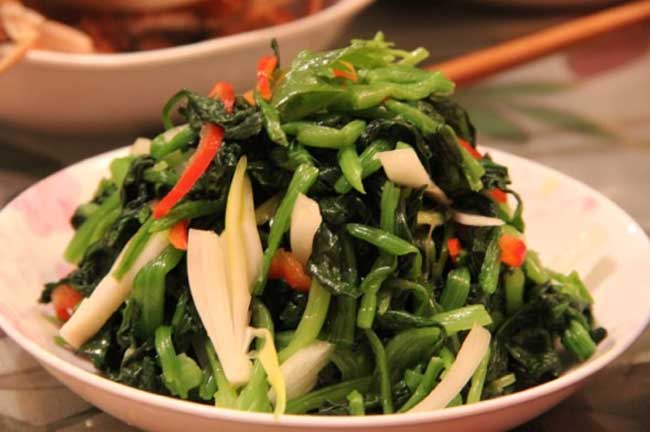 凉拌菠菜的做法