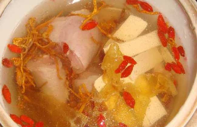 虫草花的功效与作用和食用方法