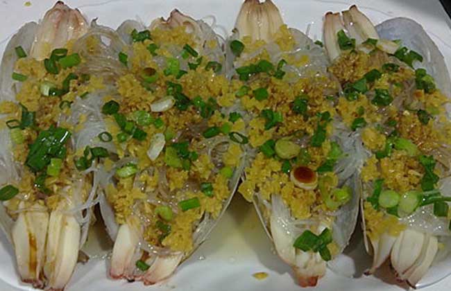 蒜蓉蒸象拔蚌
