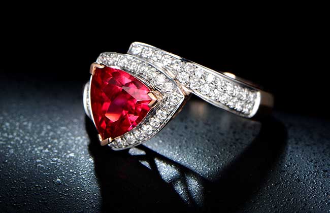 碧玺和玛瑙的区别