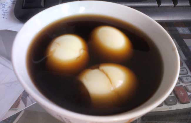 艾叶煮鸡蛋有什么作用？