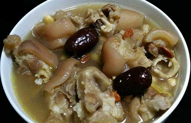 猪蹄炖黄豆下奶吗？