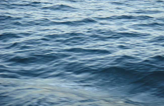 海水为什么是蓝色的