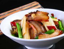 春笋炒腊肉的功效及做法